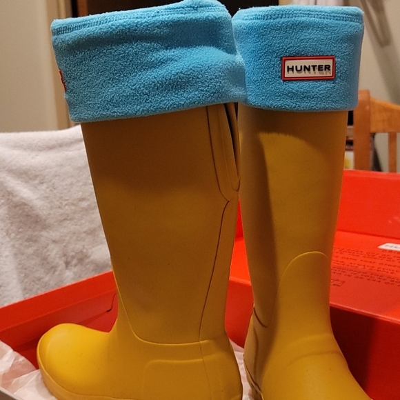 mustard hunter boots